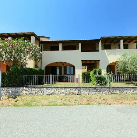 Locazione Turistica Montepitti.6 Apartment